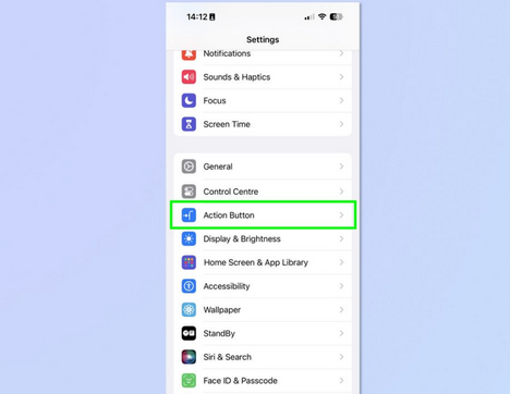 七里河apple维修支持如何使用iPhone15Action按钮设置翻译