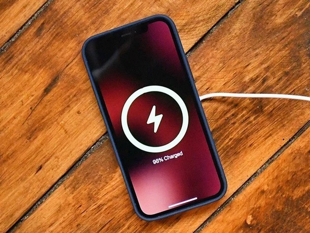 七里河苹果手机维修分享iPhone 12可以随便充电吗 